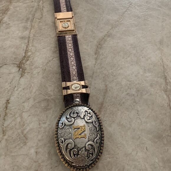 Incredible “N” Initial Belt - Picture 5 of 9